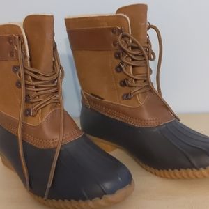 JBU rainboots size 9